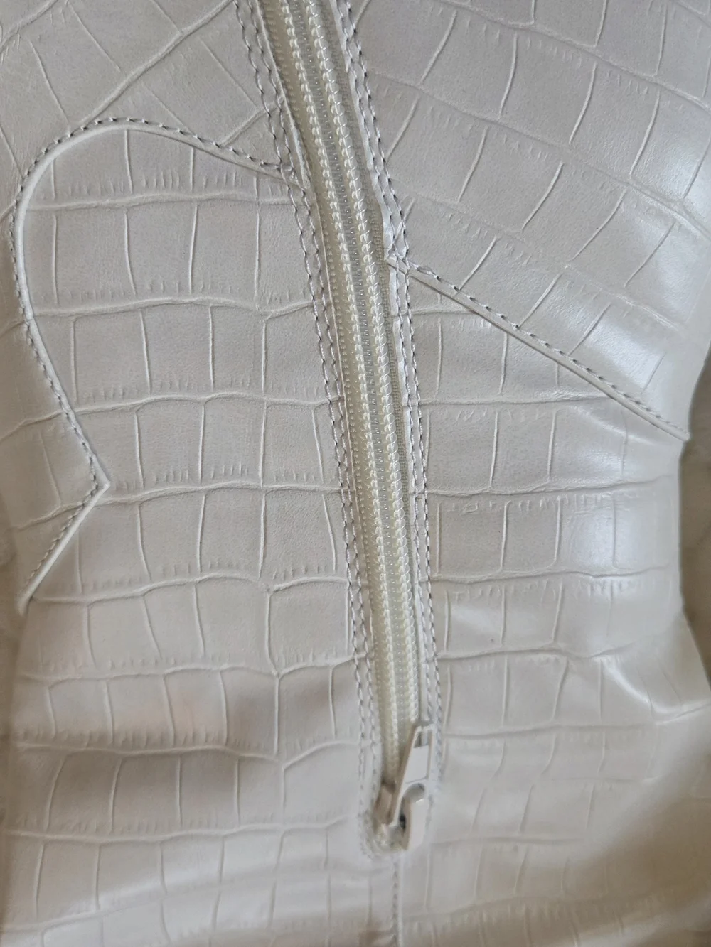 NWOB Journee Collection White Faux-Croc Over-the-Knee Block Heel Boots